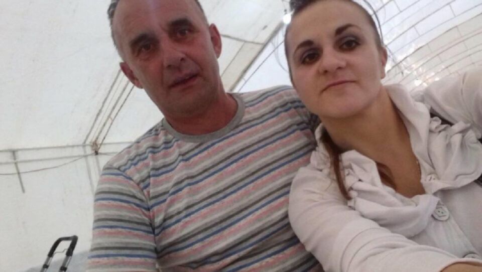 Marko iz Užica oženio 20 godina mlađu Albanku: Doveo je u selo, a ona zanemela od šoka kad je videla šta.. - featured image Marko iz Užica oženio 20 godina mlađu Albanku: Doveo je u selo, a ona zanemela od šoka kad je videla šta.. - featured image