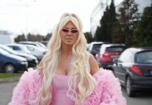 UDAJE SE JELENA KARLEUŠA! ŠOK-BOMBA: Progovorila o TREĆOJ SVADBI, A tek da vidite ko je mladoženja zanijemit ćete od šoka!! (VIDEO) UDAJE SE JELENA KARLEUŠA! ŠOK-BOMBA: Progovorila o TREĆOJ SVADBI, A tek da vidite ko je mladoženja zanijemit ćete od šoka!! (VIDEO) - featured image