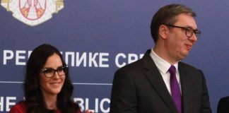 PRVI PUT UNUTRA! Tamara Vučić otvorila vrata njihove tajne rezidencije: Luksuz, stil i jedan detalj koji je sve ostavio bez daha! (FOTO) PRVI PUT UNUTRA! Tamara Vučić otvorila vrata njihove tajne rezidencije: Luksuz, stil i jedan detalj koji je sve ostavio bez daha! (FOTO) - featured image