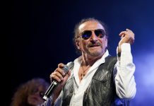 Matorac Bebek oženio 34 godina mlađu damu! SA njom dobio četvero djece!POGLEDAJTE IH SKUPA Matorac Bebek oženio 34 godina mlađu damu! SA njom dobio četvero djece!POGLEDAJTE IH SKUPA - featured image