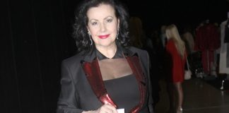 Au, po stare dane ovo radi? Isplivala Intimna scena glumice Snežane Savić sa kolegom, i sa 70 godina ga jaše kao p0rn0 gIumica: Kćerki teško padao sve 0vo, odrekla se majke Au, po stare dane ovo radi? Isplivala Intimna scena glumice Snežane Savić sa kolegom, i sa 70 godina ga jaše kao p0rn0 gIumica: Kćerki teško padao sve 0vo, odrekla se majke - featured image