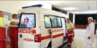 TRAGEDIJA: Dijete pojelo ZAČIN kojeg svi imamo u kuhinji i UMRO!!Ukoliko ga imate u kuhinji odmah ga bacite….. TRAGEDIJA: Dijete pojelo ZAČIN kojeg svi imamo u kuhinji i UMRO!!Ukoliko ga imate u kuhinji odmah ga bacite….. - featured image