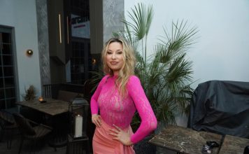 MNOGI OSTANU U ČUDU KAD SAZNAJU KOLIKO GODINA IMA RADA MANOJLOVIĆ! Svi su mislili da je dosta mlađa, a ovo je istina MNOGI OSTANU U ČUDU KAD SAZNAJU KOLIKO GODINA IMA RADA MANOJLOVIĆ! Svi su mislili da je dosta mlađa, a ovo je istina - featured image