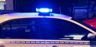 MUŠKARAC (39) UBIJEN U PARAĆINU ISPRED PORODIČNE KUĆE: Izboden posle kraće svađe, osumnjičeni za ubistvo odmah uhapšen MUŠKARAC (39) UBIJEN U PARAĆINU ISPRED PORODIČNE KUĆE: Izboden posle kraće svađe, osumnjičeni za ubistvo odmah uhapšen - featured image