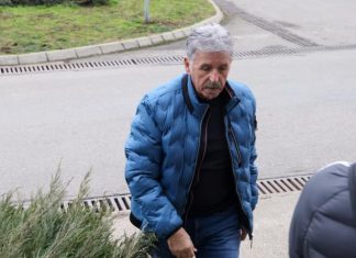 “DOKTOR MI JE REKAO DA IMAM JOŠ TRI GODINE ŽIVOTA” Bosanac prvi put progovorio o teškoj borbi, u sve bio umešan i Saša Popović: Sad je vrlo ozbiljna stvar… “DOKTOR MI JE REKAO DA IMAM JOŠ TRI GODINE ŽIVOTA” Bosanac prvi put progovorio o teškoj borbi, u sve bio umešan i Saša Popović: Sad je vrlo ozbiljna stvar… - featured image