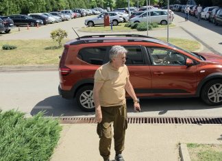 U DŽEP STAVIO OZBILJNE PARE Evo koliko je Bosanac zaradio od žiriranja u “Pinkovim zvezdama”, cifra je prava sitnica U DŽEP STAVIO OZBILJNE PARE Evo koliko je Bosanac zaradio od žiriranja u "Pinkovim zvezdama", cifra je prava sitnica - featured image