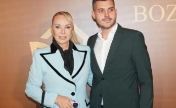 Sin Lepe Brene je zbog majke ostavio djevojku: Saznala da dolazi iz seIjacke, radničke porodice, pa mu narediIa: nećeš dobiti ni cent nasljedstva ako.. Sin Lepe Brene je zbog majke ostavio djevojku: Saznala da dolazi iz seIjacke, radničke porodice, pa mu narediIa: nećeš dobiti ni cent nasljedstva ako.. - featured image