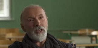 “IMAO SAM TEŠKU DEPRESIJU, BIO SAM BILJKA” Dino Merlin otkrio da se suočio sa zdravstvenim problemom: Meni je bilo isto i život i smrt "IMAO SAM TEŠKU DEPRESIJU, BIO SAM BILJKA" Dino Merlin otkrio da se suočio sa zdravstvenim problemom: Meni je bilo isto i život i smrt - featured image