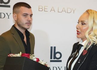 Sin Lepe Brene je zbog majke ostavio djevojku: Saznala detalje iz njenog privatnog života pa mu naredila prekid – evo o kojoj dami se radi Sin Lepe Brene je zbog majke ostavio djevojku: Saznala detalje iz njenog privatnog života pa mu naredila prekid – evo o kojoj dami se radi - featured image