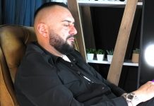 “STRIC JE U SUDNICI IZVUKAO ORUŽJE I UBIO UBICU MOGA OCA” Potresna ispovest Emira Brunčevića o krvavom detinjstvu i krvnoj osveti "STRIC JE U SUDNICI IZVUKAO ORUŽJE I UBIO UBICU MOGA OCA" Potresna ispovest Emira Brunčevića o krvavom detinjstvu i krvnoj osveti - featured image