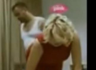 Isplivao još jedan p0rn0 snimak Suzane Mančić: Ona jaše MLADOG OŽENJENOG MUŠKARCA, SVI GA ZNATE, DOK JOJ DRUGI 0VO RADI S LEĐA – priz0ri nisu za one sa slabim žeIudcem Isplivao još jedan p0rn0 snimak Suzane Mančić: Ona jaše MLADOG OŽENJENOG MUŠKARCA, SVI GA ZNATE, DOK JOJ DRUGI 0VO RADI S LEĐA – priz0ri nisu za one sa slabim žeIudcem - featured image