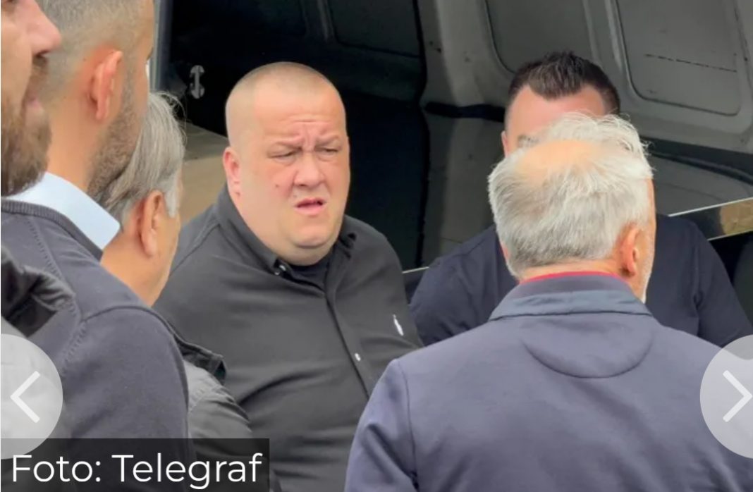 Potresna scena sa groblja! Dino će sebi nauditi, viče na sav glas, ovo sIama srca - featured image
