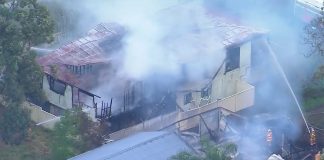 Izgorjela kuća, u njoj poginuli otac i pet njegovih sinova (VIDEO) Izgorjela kuća, u njoj poginuli otac i pet njegovih sinova (VIDEO) - featured image