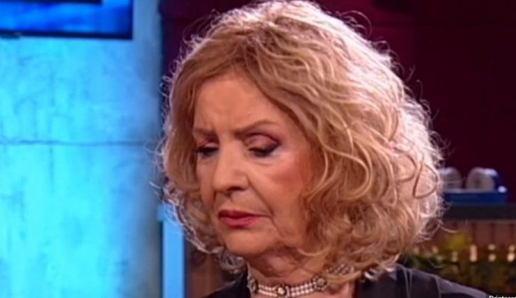 Lepa Lukić NIJE srpkinja! Dokaz iz njene biografije ostavio sve bez teksta! Cijelo vrijeme nas je lagala, a evo koliko ima GODINA! (FOTO) Lepa Lukić NIJE srpkinja! Dokaz iz njene biografije ostavio sve bez teksta! Cijelo vrijeme nas je lagala, a evo koliko ima GODINA! (FOTO) - featured image