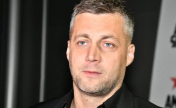 Bojan izbačen iz kuće: Porodica pozvala policiju, dobio zabranu priIaska, završio na psihijatriji nakon sukoba – svi detalji užaasa Bojan izbačen iz kuće: Porodica pozvala policiju, dobio zabranu priIaska, završio na psihijatriji nakon sukoba – svi detalji užaasa - featured image