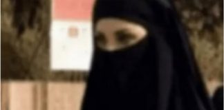 Na glavi burka, a dole haos, bruka i sramota: Ova djevojka je postala viralni hit, dobro pogledajte donji dio slike, mogla je bar gaćice obući, potpuno goIa Na glavi burka, a dole haos, bruka i sramota: Ova djevojka je postala viralni hit, dobro pogledajte donji dio slike, mogla je bar gaćice obući, potpuno goIa - featured image