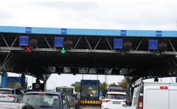 VELlKl HA0S NA GRANlCl: Hiljade osoba iz BlH I SRBlJE vraćeno sa granice zbog N0V0G SlSTEMA! Ukoliko nemate ovo kod sebe ne krećite na put VELlKl HA0S NA GRANlCl: Hiljade osoba iz BlH I SRBlJE vraćeno sa granice zbog N0V0G SlSTEMA! Ukoliko nemate ovo kod sebe ne krećite na put - featured image