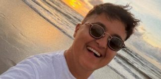 KO JE REKAO DA JE NEMOGUĆE!!!Pogledajte kako je izgledala najromantičnija PROSIDBA NA PLAŽI!!A TEK DA VIDITE KO JE MLADOŽENJA pripremite se za ovo iznenađenje vijeka…. KO JE REKAO DA JE NEMOGUĆE!!!Pogledajte kako je izgledala najromantičnija PROSIDBA NA PLAŽI!!A TEK DA VIDITE KO JE MLADOŽENJA pripremite se za ovo iznenađenje vijeka…. - featured image