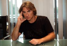 SVI JE ZNAJU PO BURNOJ VEZI S PEVAČEM, A SAD JE PRVA POTPISALA ZA ELITU 10! Oglasio se Željko Mitrović i najavio spektakl – evo o kome je reč! SVI JE ZNAJU PO BURNOJ VEZI S PEVAČEM, A SAD JE PRVA POTPISALA ZA ELITU 10! Oglasio se Željko Mitrović i najavio spektakl – evo o kome je reč! - featured image