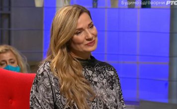 Jelena Tomašević o teškoj bolesti –Mužu nisam ispunila najveću želju: “MOŽDA NEĆU BITI ŽIVA KAD NAŠE DETE POĐE U ŠKOLU” Jelena Tomašević o teškoj bolesti –Mužu nisam ispunila najveću želju: “MOŽDA NEĆU BITI ŽIVA KAD NAŠE DETE POĐE U ŠKOLU” - featured image