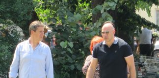 Sin (29) mu je preminuo usled komplikacija izazvanih bakterijom, a pevač je od javnosti krio da je i on sam nakon toga išao sa operacije na operaciju Sin (29) mu je preminuo usled komplikacija izazvanih bakterijom, a pevač je od javnosti krio da je i on sam nakon toga išao sa operacije na operaciju - featured image