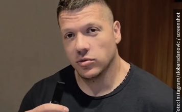 “STIGAO MI JE USB ANE NIKOLIĆ, HAJDE DA ZAJEDNO VIDIMO ŠTA JE TU” Sloba Radanović u jeku drame sa koleginicom i ženom iznenadio sve “STIGAO MI JE USB ANE NIKOLIĆ, HAJDE DA ZAJEDNO VIDIMO ŠTA JE TU” Sloba Radanović u jeku drame sa koleginicom i ženom iznenadio sve - featured image