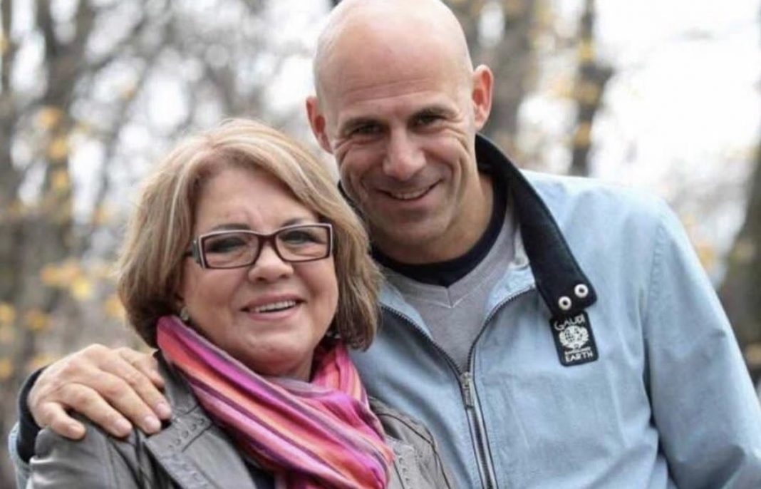 Šemsa Suljaković pokazala mišićavog mačora – Ijubav svog života: Fotografija prikupila više od 18 hiljada lajkova, snažan mlad i nasmijan pored Šemse stoji on - featured image