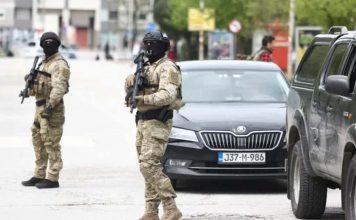 REAKCIJA IZ AMERIKE, NAKON UPADA SPECIJALACA RS-a U SREDNJOJ BOSNI: „Ovo bi mogli biti članovi iste grupe koja je pratila Dodika dok je bježao…“ REAKCIJA IZ AMERIKE, NAKON UPADA SPECIJALACA RS-a U SREDNJOJ BOSNI: „Ovo bi mogli biti članovi iste grupe koja je pratila Dodika dok je bježao…“ - featured image