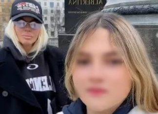 NIKA TOŠIĆ SINOĆ TAJNO POSTALA SUPRUGA JEDNOG OD NAJVEĆNIH MOĆNIKA U SRBIJI: Ova poruka je Jelenu dočekala u vili na Senjaku, ćerkine reči udaraju pravo u srž! Kad vidite ko je u pitanju i vama će bit loše…. NIKA TOŠIĆ SINOĆ TAJNO POSTALA SUPRUGA JEDNOG OD NAJVEĆNIH MOĆNIKA U SRBIJI: Ova poruka je Jelenu dočekala u vili na Senjaku, ćerkine reči udaraju pravo u srž! Kad vidite ko je u pitanju i vama će bit loše…. - featured image