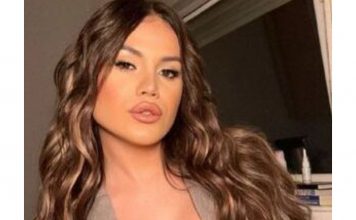 Rođena je kao Njegoš, danas živi kao Nikolina: Fotografijama u kupaćem ponovo privukla pažnju Rođena je kao Njegoš, danas živi kao Nikolina: Fotografijama u kupaćem ponovo privukla pažnju - featured image