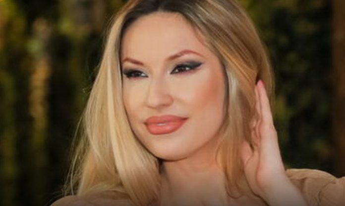 Ostvarilo mi se ono što sam godinama priželjkivala, čudo se rađa, stomačić raste? Rada Manojlović presretna, zanijemit ćete kad čujete ko je tata – svi čestitaju Ostvarilo mi se ono što sam godinama priželjkivala, čudo se rađa, stomačić raste? Rada Manojlović presretna, zanijemit ćete kad čujete ko je tata – svi čestitaju - featured image