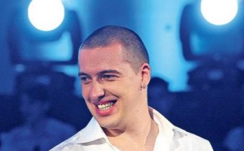 SPAVA0 SAM SA UDATIM ŽENAMA” Amar Gile bez dlake na jeziku: KAD čujete s kojom Našom POPULARNOM PJEVAČICOM JE BIO zgrozit ćete se.. SPAVA0 SAM SA UDATIM ŽENAMA” Amar Gile bez dlake na jeziku: KAD čujete s kojom Našom POPULARNOM PJEVAČICOM JE BIO zgrozit ćete se.. - featured image