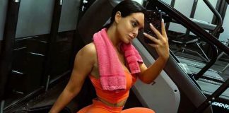 NA ZADNJICI BI JOJ POZAVIDELA I KIM KARDAŠIJAN Poznata pevačica pozirala u helankama, USIJALA MREŽE vrelom slikom iz teretane NA ZADNJICI BI JOJ POZAVIDELA I KIM KARDAŠIJAN Poznata pevačica pozirala u helankama, USIJALA MREŽE vrelom slikom iz teretane - featured image
