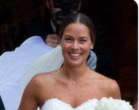 ANA IVANOVIĆ SE UDAJE ,POGELDAJTE KAKAV JE SKANDAL ŠVAJNI NAPRAVIO KAD JE VIDIO KO JE U PITANJU: A i vi ćete ostat u šoku!!! Švani mu nije ni do koljena!!!!Ana je ubola jakpot (FOTO) ANA IVANOVIĆ SE UDAJE ,POGELDAJTE KAKAV JE SKANDAL ŠVAJNI NAPRAVIO KAD JE VIDIO KO JE U PITANJU: A i vi ćete ostat u šoku!!! Švani mu nije ni do koljena!!!!Ana je ubola jakpot (FOTO) - featured image