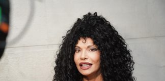 NEMOGUĆE DA JE OVO ONA! Lidija Vukićević objavila sliku i šokirala sve: Ono po čemu je bila prepoznatljiva sada nije deo nje (FOTO) NEMOGUĆE DA JE OVO ONA! Lidija Vukićević objavila sliku i šokirala sve: Ono po čemu je bila prepoznatljiva sada nije deo nje (FOTO) - featured image
