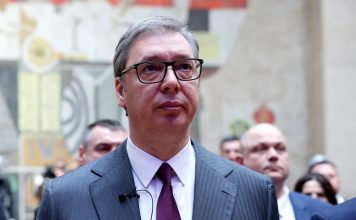 VUČIĆ SE OGLASIO NAKON SAHRANE MLADIĆA: Poslao šokantnu poruku cijelom region! VUČIĆ SE OGLASIO NAKON SAHRANE MLADIĆA: Poslao šokantnu poruku cijelom region! - featured image