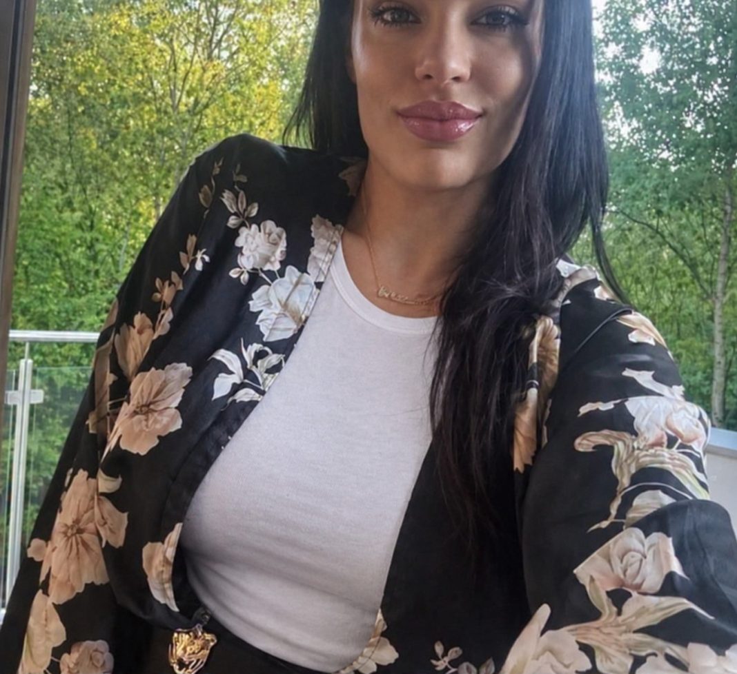 Ženu kojoj fale intimni odnosi prepoznajemo po 7 jasnih signala: Ako radi ovo učestalo, ona vapi za dodirom - featured image