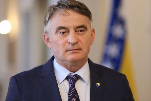 Komšić šokirao: “Ime kandidata krijemo da ga ne prebiju” - featured image Komšić šokirao: “Ime kandidata krijemo da ga ne prebiju” - featured image
