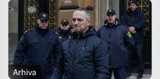 Potresne riječi, evo šta se zapravo desilo, uzeli novac za popravku tranvaja pa otputovali sa porodicama: Evo ko je odgovoran, znali su da je u kvaru, nije vozač!! Potresne riječi, evo šta se zapravo desilo, uzeli novac za popravku tranvaja pa otputovali sa porodicama: Evo ko je odgovoran, znali su da je u kvaru, nije vozač!! - featured image
