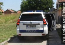 JEZIV SLUČAJ! Policija uhapsila muškarca (46), sumnja se da je OBLJUBIO DJEVOJČICU (12): Određeno mu zadržavanje JEZIV SLUČAJ! Policija uhapsila muškarca (46), sumnja se da je OBLJUBIO DJEVOJČICU (12): Određeno mu zadržavanje - featured image