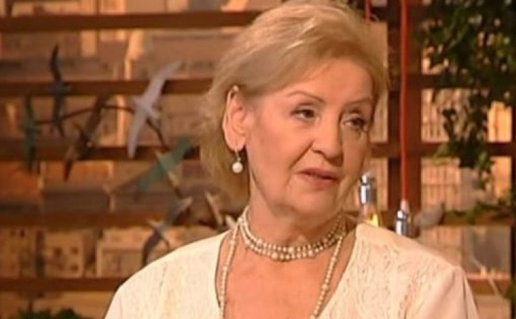 Lepa Lukić NIJE srpkinja! Dokaz iz njene biografije ostavio sve bez teksta! Cijelo vrijeme nas je lagala, a evo koliko ima GODINA! (FOTO) - featured image Lepa Lukić NIJE srpkinja! Dokaz iz njene biografije ostavio sve bez teksta! Cijelo vrijeme nas je lagala, a evo koliko ima GODINA! (FOTO) - featured image