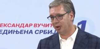 Vučić je bio na korak od nasilnog državnog udara, a onda je poziv u 21:30 promijenio sve Vučić je bio na korak od nasilnog državnog udara, a onda je poziv u 21:30 promijenio sve - featured image