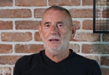 Žena se ne pojavljuje u javnosti, ćerka gradi karijeru u SVETSKOJ KOMPANIJI, a evo kako izgleda njegova oaza na Fruškoj gori: Ovo su detalji iz života Lepog Miće Žena se ne pojavljuje u javnosti, ćerka gradi karijeru u SVETSKOJ KOMPANIJI, a evo kako izgleda njegova oaza na Fruškoj gori: Ovo su detalji iz života Lepog Miće - featured image