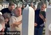 Nakon što se niko od poznatih nije pojavio na grobu Bešlića, Dino jedva izgovorio OVE riječi: “Halid me zakleo da a godisnjicu iznesem ovo, ako ga ne…” da se slediš, kolege više od stida neće izlaziti iz kuće Nakon što se niko od poznatih nije pojavio na grobu Bešlića, Dino jedva izgovorio OVE riječi: “Halid me zakleo da a godisnjicu iznesem ovo, ako ga ne…” da se slediš, kolege više od stida neće izlaziti iz kuće - featured image