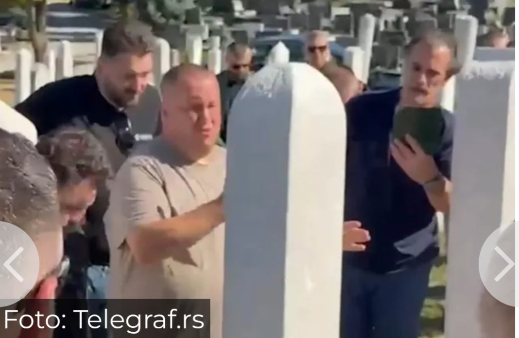 Nakon što se niko od poznatih nije pojavio na grobu Bešlića, Dino jedva izgovorio OVE riječi: “Halid me zakleo da a godisnjicu iznesem ovo, ako ga ne…” da se slediš, kolege više od stida neće izlaziti iz kuće - featured image