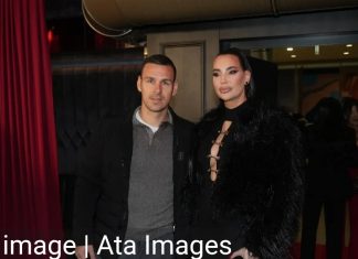 Katarina Grujić otkrila sve o razvodu i udarcima koje je pretrpila: Tukao je pa je na kraju ostavio? Katarina Grujić otkrila sve o razvodu i udarcima koje je pretrpila: Tukao je pa je na kraju ostavio? - featured image