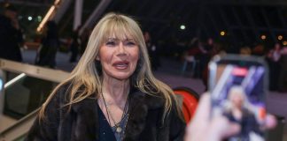 Suzana Jovanović utehu traži na Ostrogu: Prvi put noćila na svetom mestu, ispričala kakvo čudo je tamo doživela Suzana Jovanović utehu traži na Ostrogu: Prvi put noćila na svetom mestu, ispričala kakvo čudo je tamo doživela - featured image