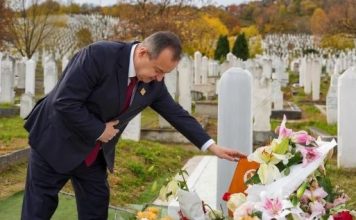Dačić glavni čovjek Srbije: Evo kako je nasamario i sahra’nio Vučića zauvijek, pa ovom izjavom ga strašno ponizio – moram da priznam, godinama nam državu vodi pe*er.. Dačić glavni čovjek Srbije: Evo kako je nasamario i sahra’nio Vučića zauvijek, pa ovom izjavom ga strašno ponizio – moram da priznam, godinama nam državu vodi pe*er.. - featured image