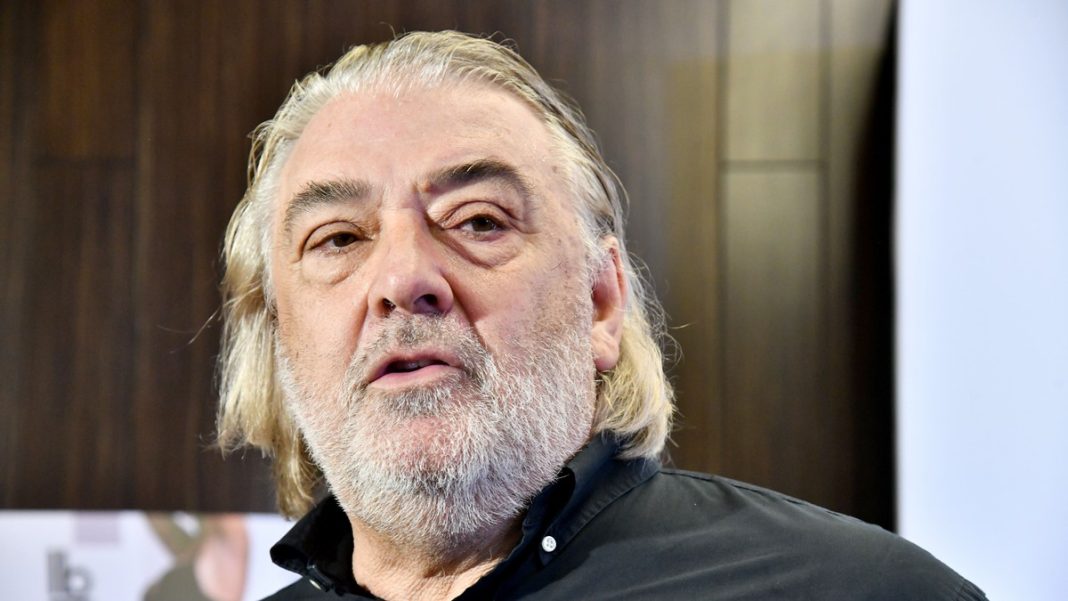 OVO JE PRVA ŽENA BOBE ŽIVOJINOVIĆA Kažu da je bila najlepša Beograđanka: Sa njom je dobio najstarijeg sina, a posle razvoda se udala za košarkaša -Evo kako ona danas izgleda - featured image OVO JE PRVA ŽENA BOBE ŽIVOJINOVIĆA Kažu da je bila najlepša Beograđanka: Sa njom je dobio najstarijeg sina, a posle razvoda se udala za košarkaša -Evo kako ona danas izgleda - featured image